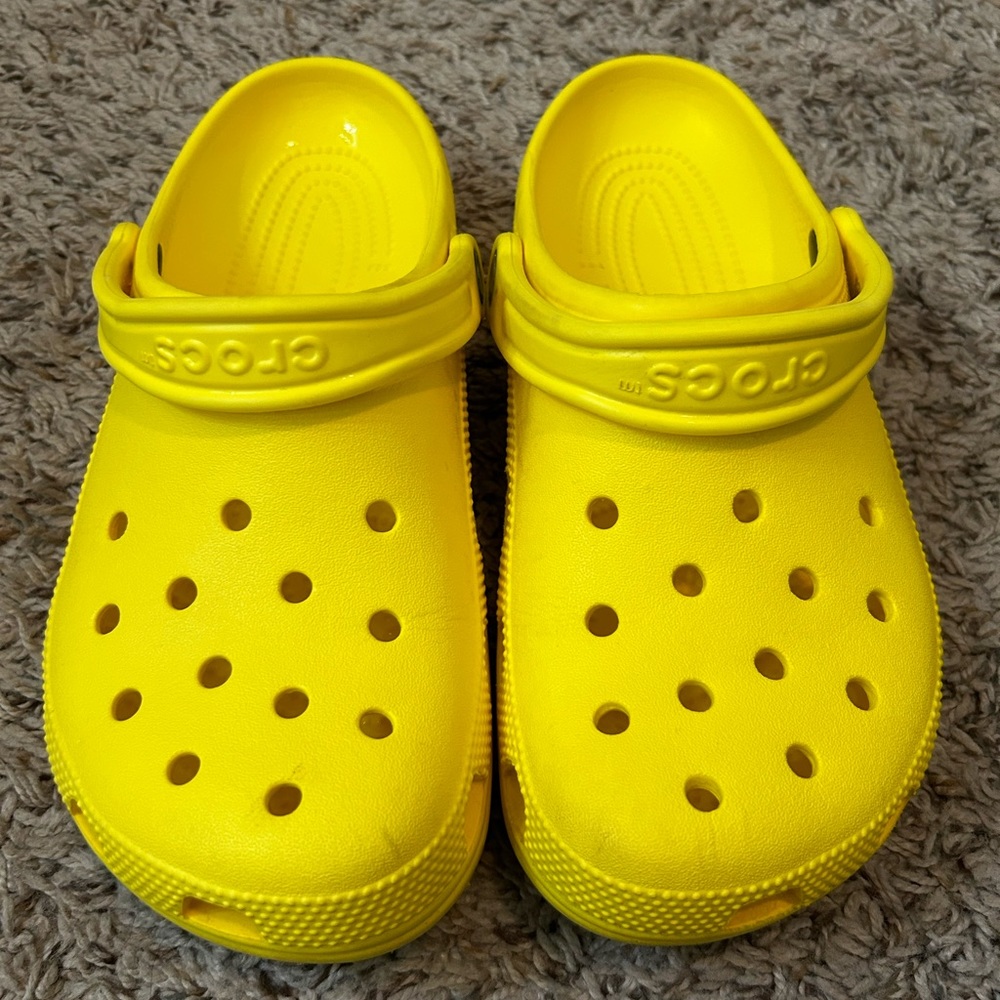 Yellow Crocs - Picture 2 of 3